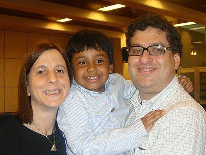Junto a su esposa Ruth e hijo Dan | Foto: cortesía