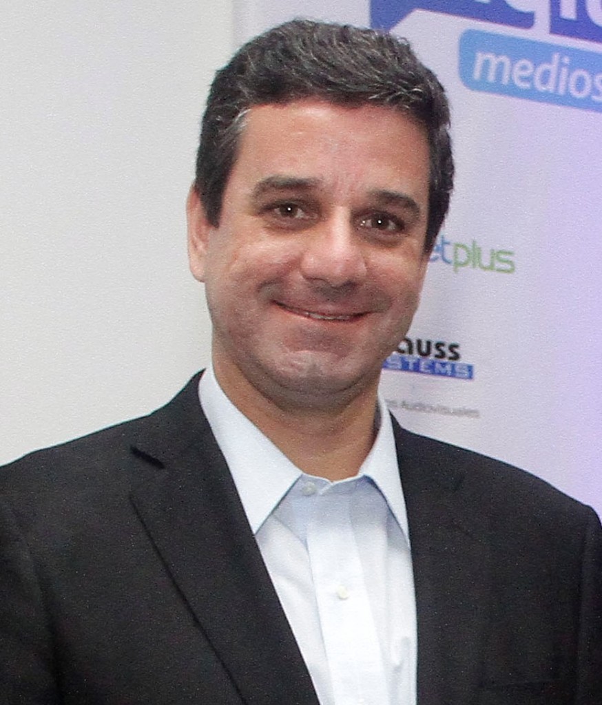 Gustavo Manrique | Director de Stratego