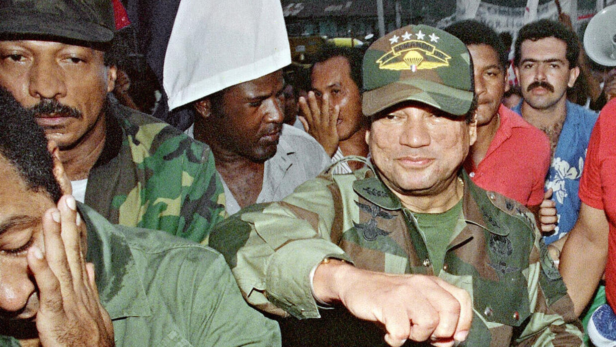 Noriega se apoyó en las fuerzas de choque, seguidores conocidos como cabilleros que agredían a opositores, estilo paramilitar.