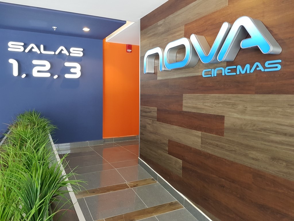 Nova Cinema es una reconocida cadena de cines costarricense.
