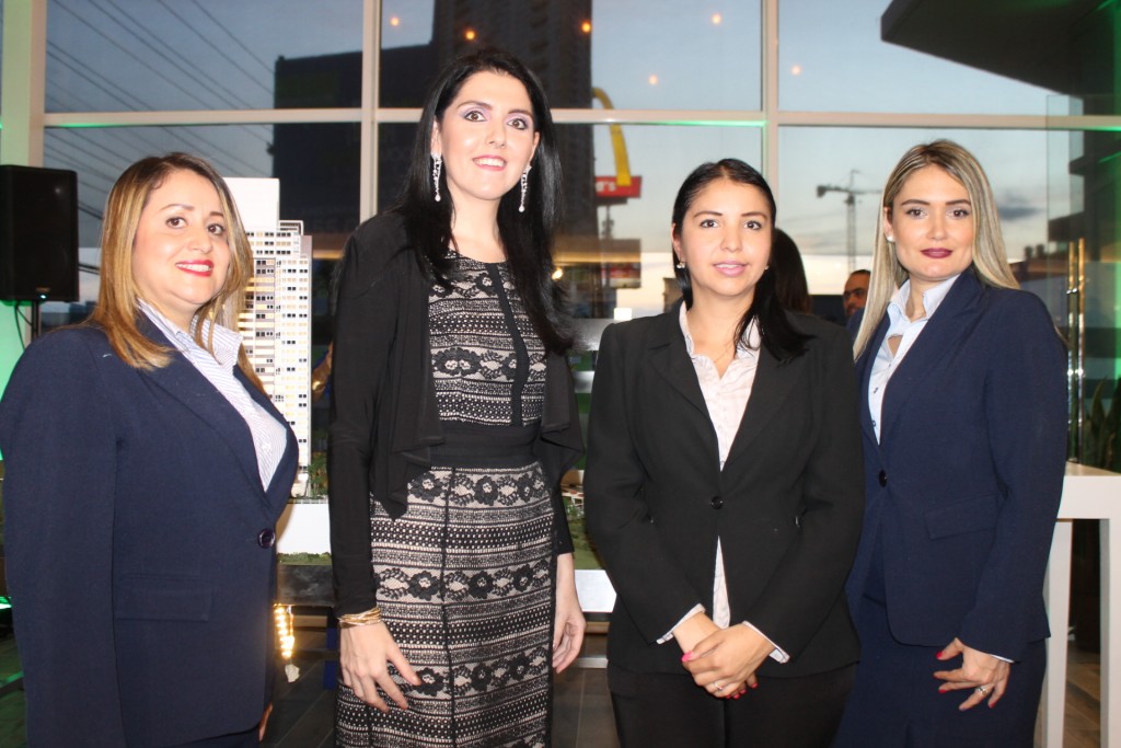 Marlene Molina, Ariela Sultán, Evelyng Cortez y Paula Andrea Jaramillo, equipo de ventas de Pacific Hills