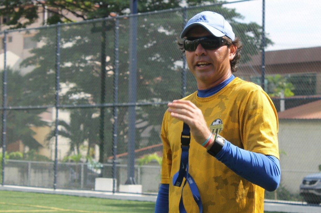 Leonardo Pipino, ex técnico de la Sub 20 que condujo a la selección nacional a su primer Mundial de Fútbol en esa categoría